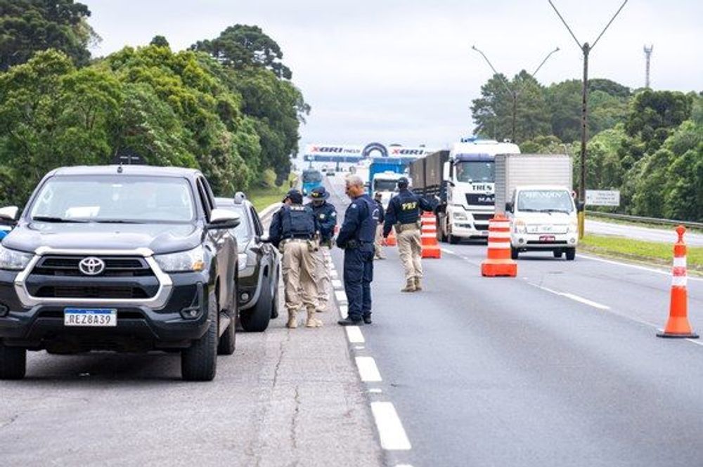 PRF lança Operação Rodovida 2025/2026 no Paraná para reforçar segurança nas rodovias federais