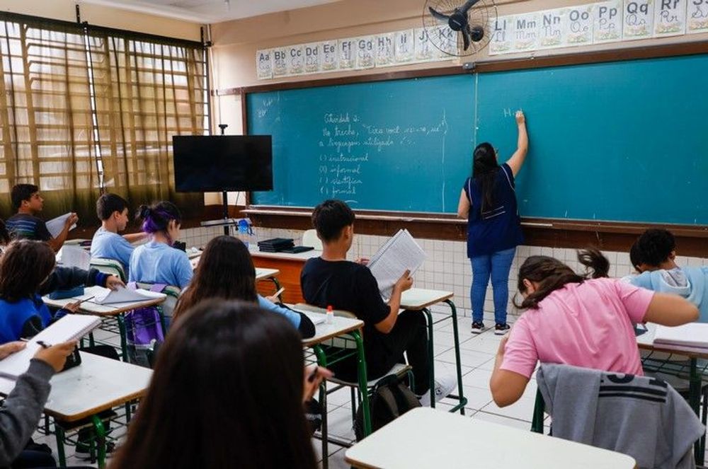 Parceiro da Escola: Definidas empresas responsáveis pela administração de 13 colégios estaduais: VEJA A LISTA!