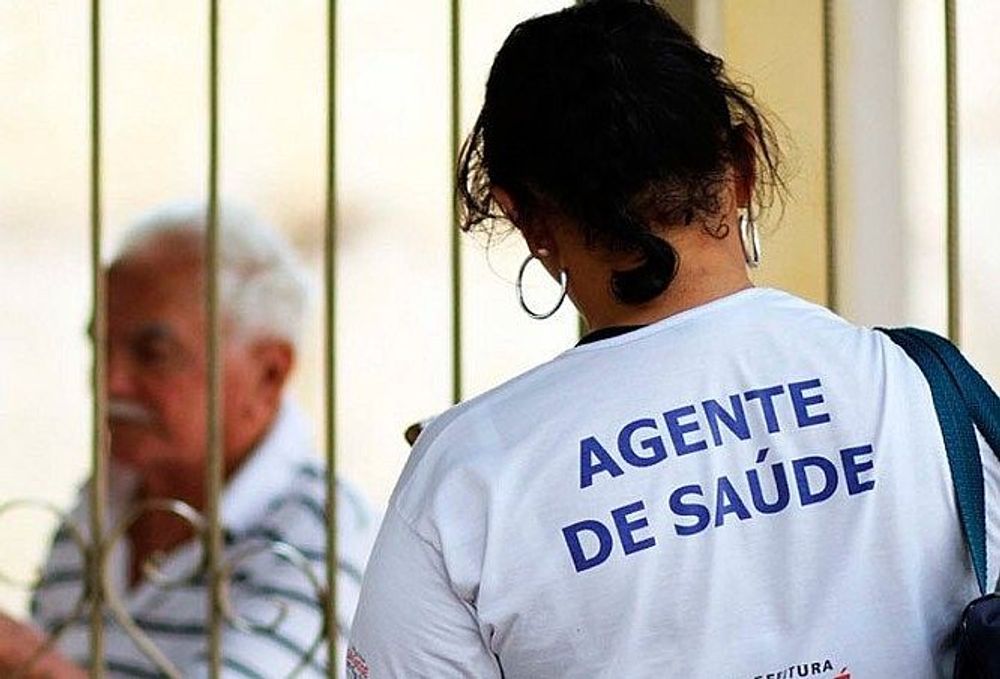Comissão aprova reduzir carga horária de agente de saúde para 30 horas semanais 