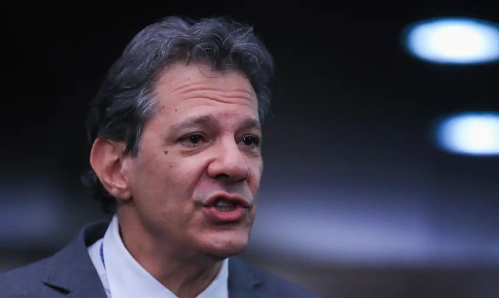 Governo avalia projeto adicional para manter arrecadação do IR